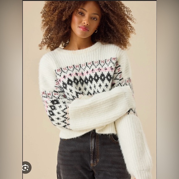 Altar'd State Sweaters - Altar'd State White Sweater with Black and Pink Pattern